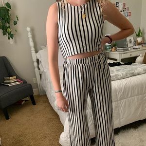 black & white striped set!! crop top & wide pants